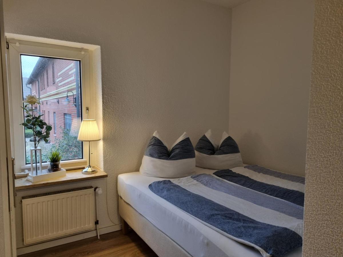 Ferienwohnungen Springer In Schoenefeld Ot Grossziethen Div Apartments Fuer Bis Zu 6 Personen 외부 사진